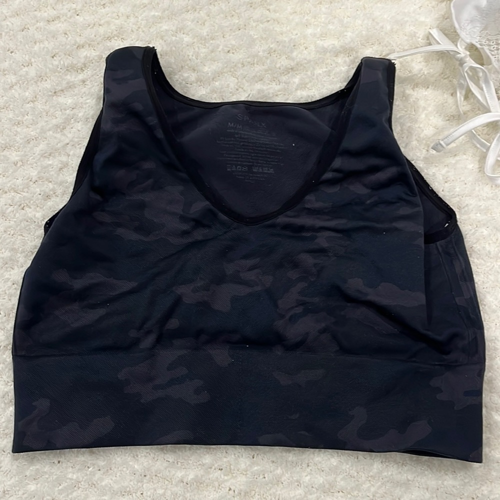 2/$50 SPANX - Women’s Black Camouflage Seamless Sports Bra